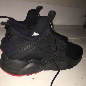 Nike Huarache size 13